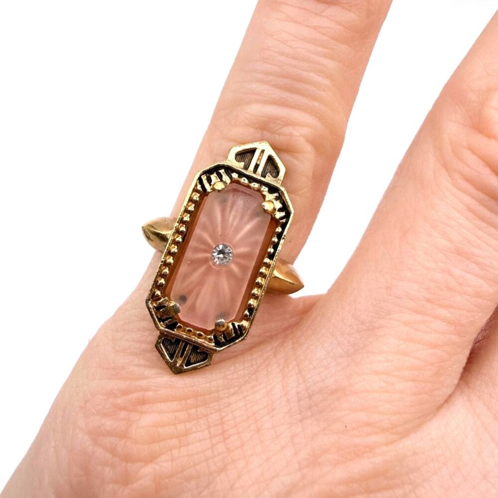 Vintage AVON Frost Lights Camphor Glass Ring 1977 Gold Tone Art Deco Size 5